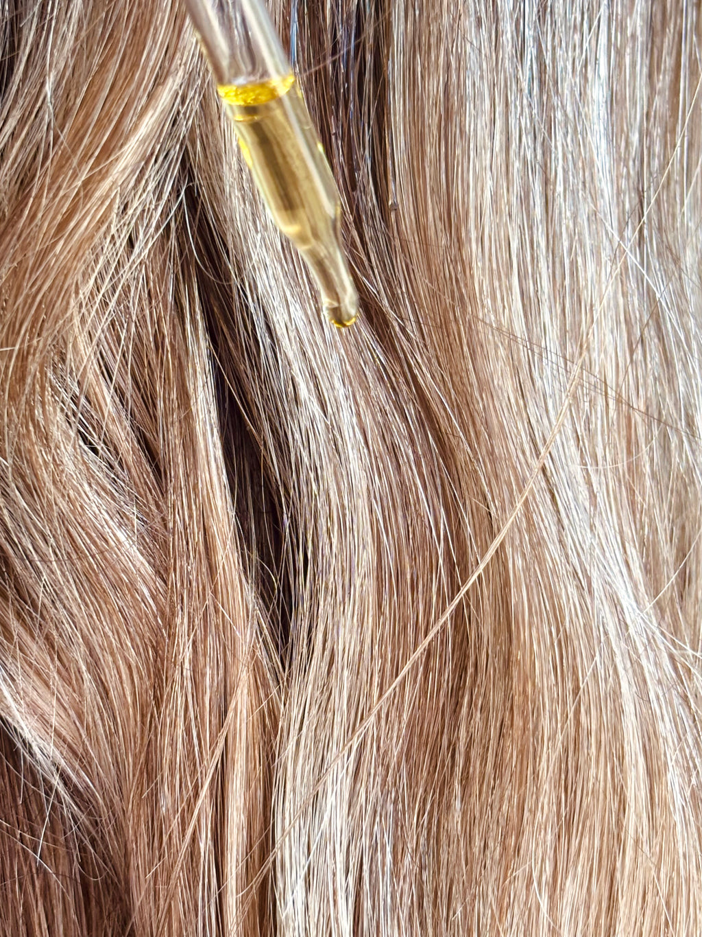 Daily Lightweight Hair Serum for Ends & Frizz Control